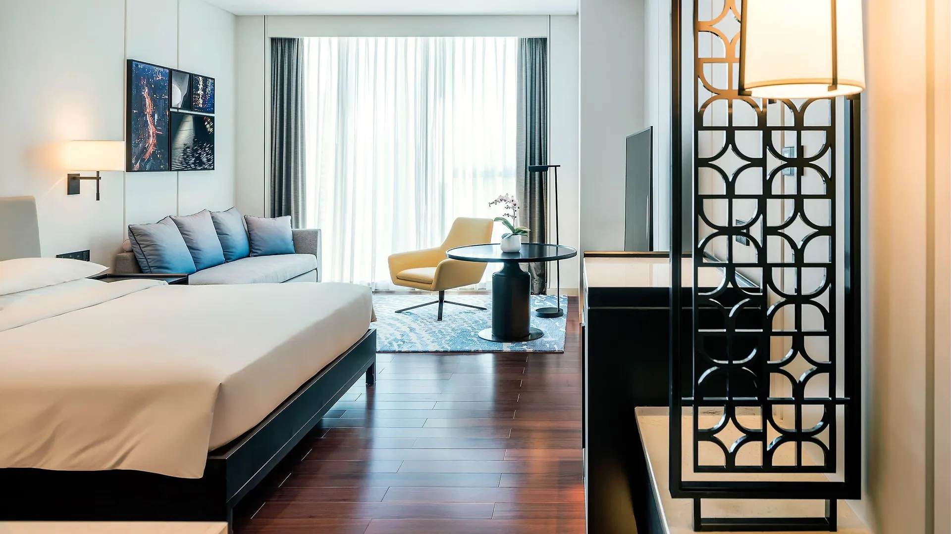 Hyatt Regency Shanghai Global Harbor Отель