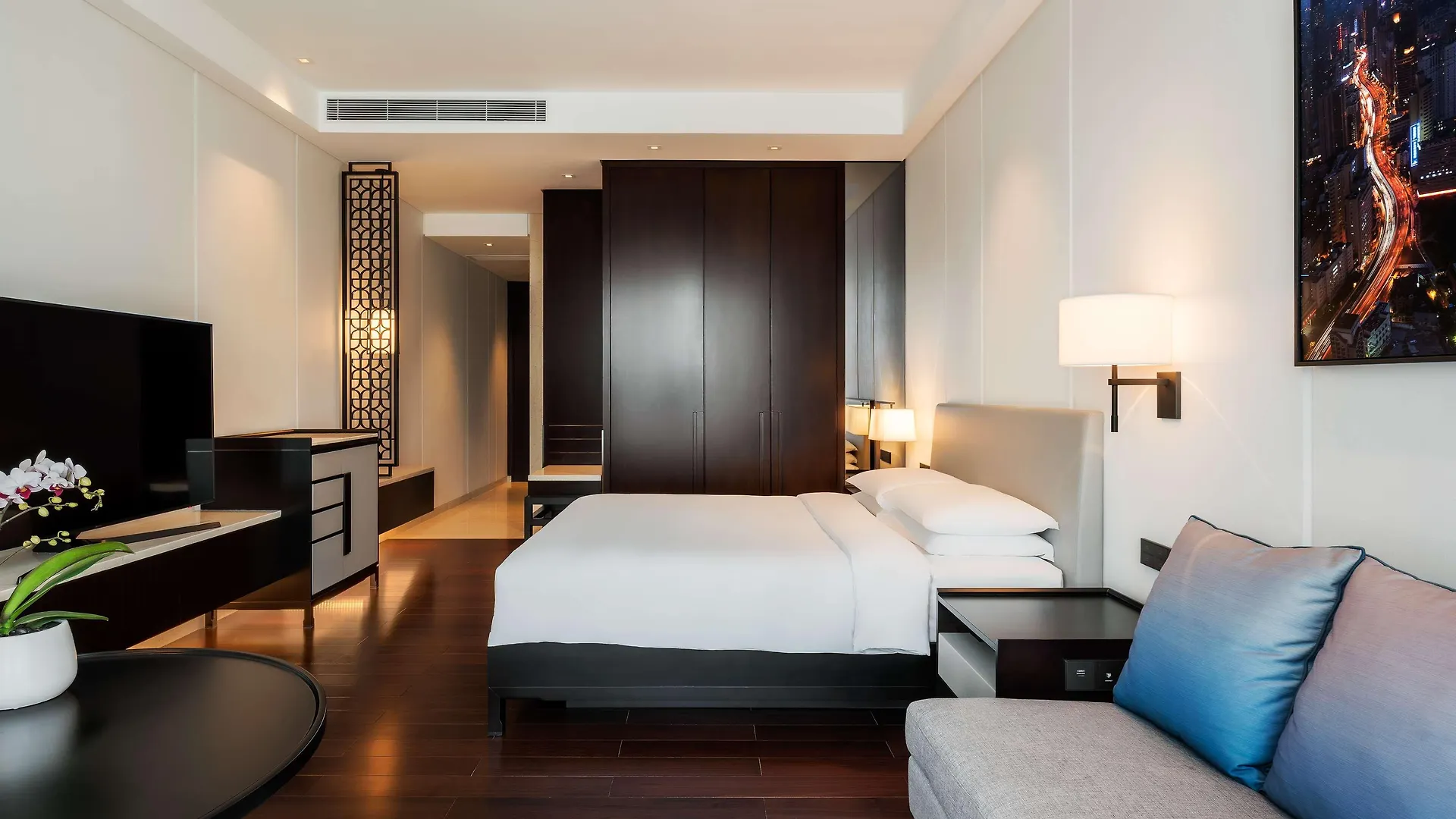 Hyatt Regency Shanghai Global Harbor 5*,