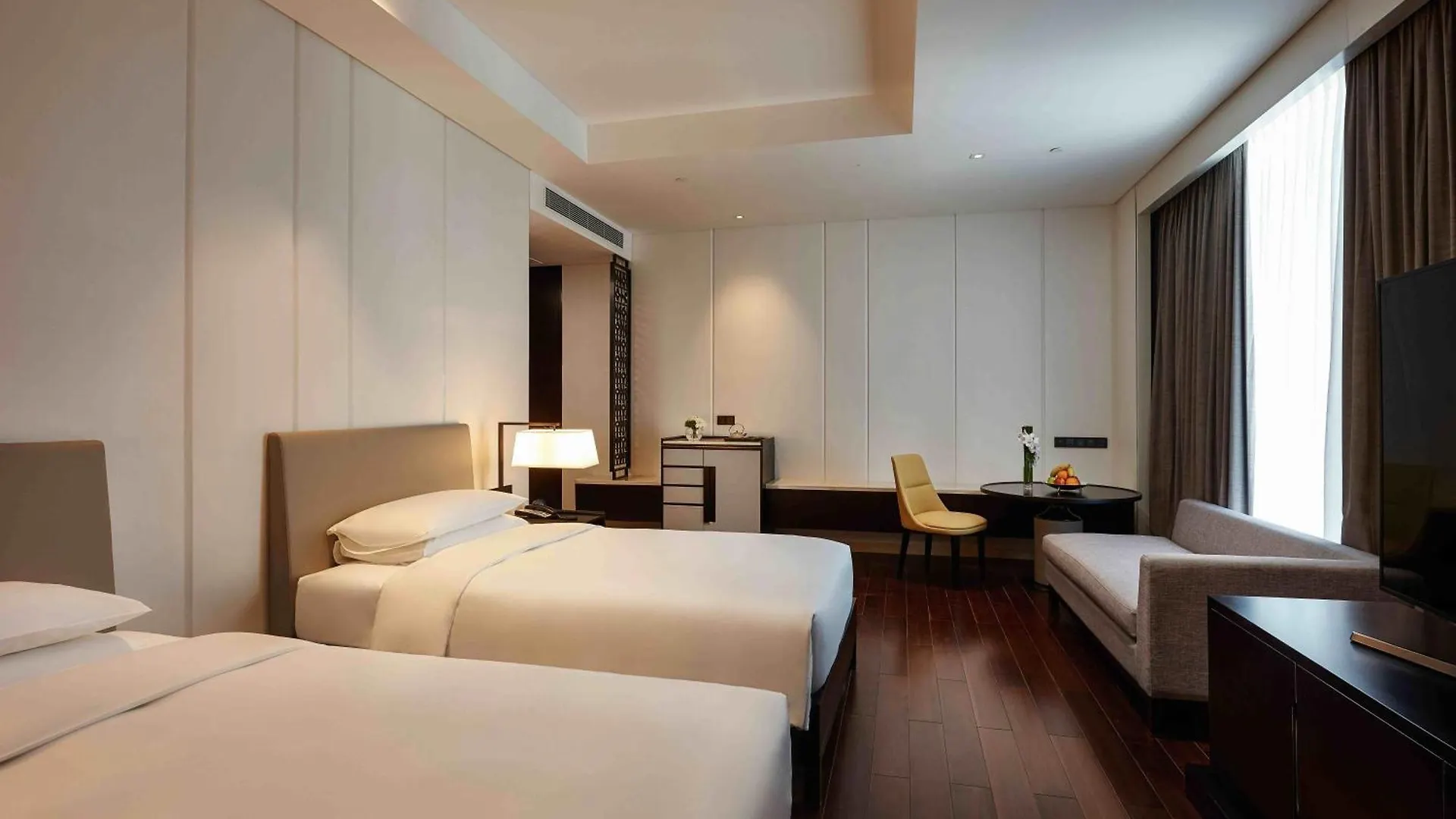 Hyatt Regency Shanghai Global Harbor 5*,  Китай